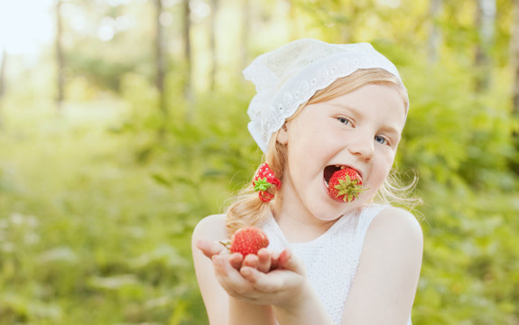 smile girl with strawberry