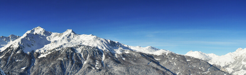 Fototapeta na wymiar Góry - Zimowy krajobraz