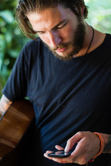 Obraz premium man with mobilephone