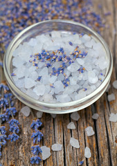 Fototapeta na wymiar lavender salt