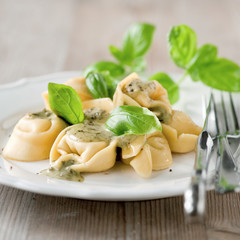 frische tortellini