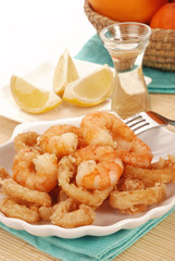 FRITTO DI CALAMARI E GAMBERI ( FRIED CALAMARI AND SHRIMP )