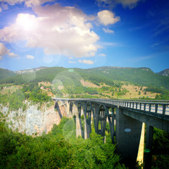 Fototapeta na wymiar Big Czarnogóra most