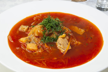 Красный борщ