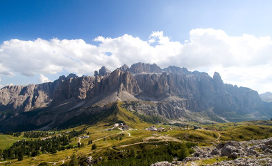 Fototapeta premium Grödner Joch und Sellagruppe - Dolomiten - Alpen