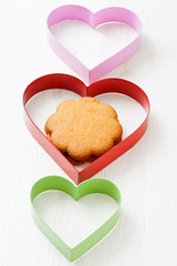 Obraz na płótnie Canvas Gingerbread and heart shapes