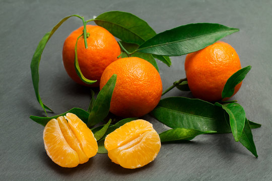 fresh clementines over ardesia