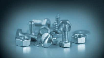 Female-screws and screw-bolts