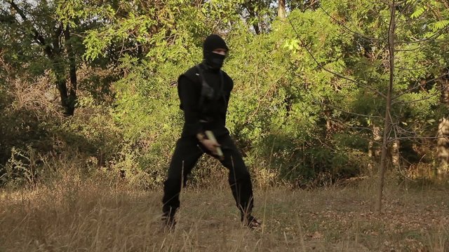 Nunchuck ninja turns in the woods