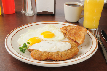 Chicken fried stek and country gravy