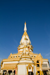 Obraz premium Maha Chedi Chaimongkol at Roi et Province Thailand