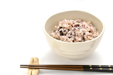 雑穀米ごはんとお箸と箸置き