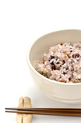 雑穀米ごはんとお箸と箸置き