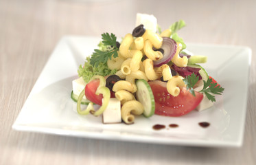 makarna salatası
