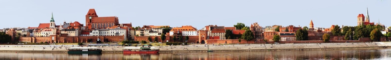 Fototapeta na wymiar Panorama na Stare Miasto Toruń w wysokiej rozdzielczości