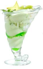 Ice cream with kiwi and carambola and mint