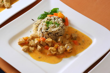 Hühnchen und Reis