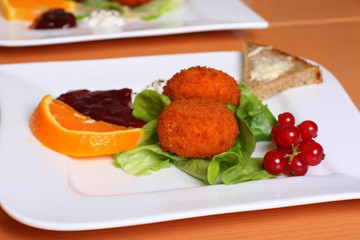 Knusprig gebackener Camembert