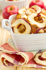 Dried apples