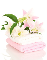 Fototapeta na wymiar piękna lilia na ręcznik na białym