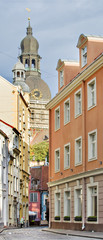Fototapeta premium Narrow street of Old Riga, Latvia