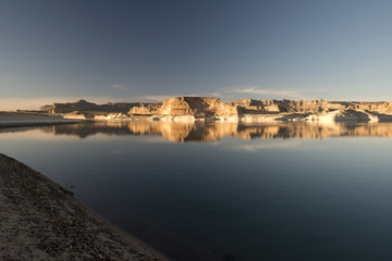 Fototapeta na wymiar Lake Powell, Arizona