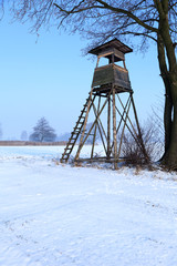 Wierza, ambona myśliwska. © Stanisław Błachowicz