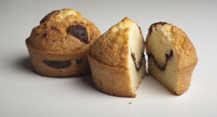  Muffins with chocolate