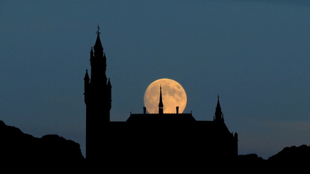Nederland Peace palace Hague moonrise