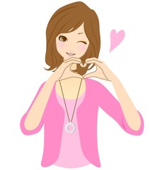 手でハートをつくる女性