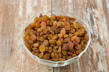 glass bowl with sultana raisins