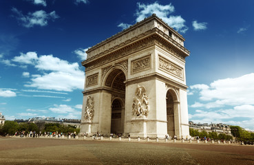 Fototapeta na wymiar Łuk Triumfalny w Paryżu, Francja