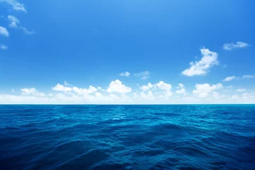Foto op Plexiglas perfecte lucht en water van de Indische Oceaan © Iakov Kalinin