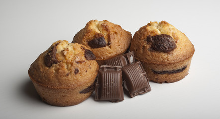  Muffins with chocolate