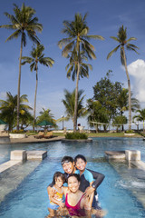 Fototapeta na wymiar Dom rodzinny w tropikalnej plaży