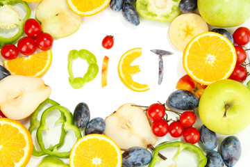 The word Diet lined with pieces of fruits and vegetables