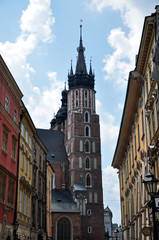 Fototapeta na wymiar Kraków -widok na Kościół Mariacki
