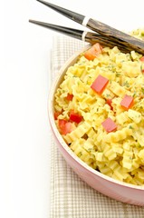Wok de pasta con curry