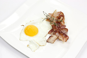 oeuf et bacon