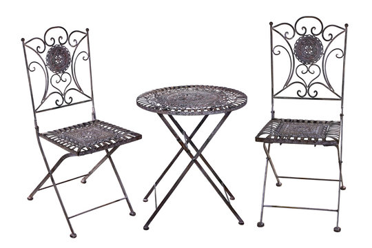 Tisch und Stühle aus Eisen