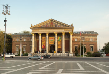 Fototapeta na wymiar Muzeum Sztuk Pięknych w Budapeszcie