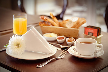 desayuno en el hotel 3