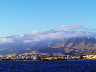Fototapeta na wymiar Tenerife, widok z promu na El Hierro, Wyspy Kanaryjskie