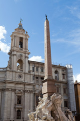Fototapeta na wymiar St Agnes w agonii na Piazza Navona w Rzymie
