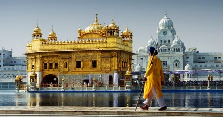 Acrylic prints India Sikh in front of Golden Temple, Amritsar, India