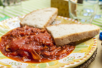 Guanciale al sugo