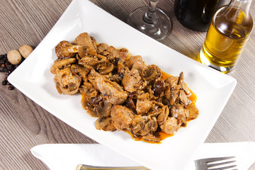 spezzatino di carne con funghi