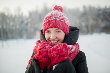 young girl basking knit scarf