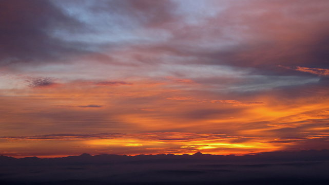 Nubes de amanecer.
