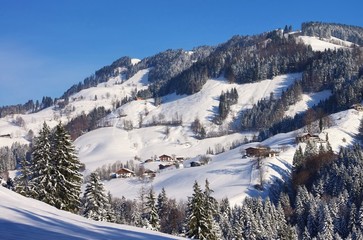 Fototapeta na wymiar Alpen im Winter - Alps mountains in winter 01